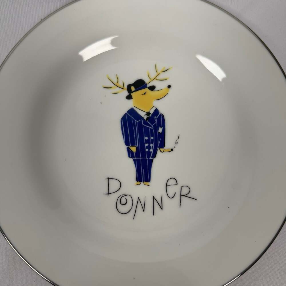 Pottery Barn Reindeer Appetizer Dessert Plates Set of 4 Blitzen Comet Cupid Donn - Picture 2 of 7